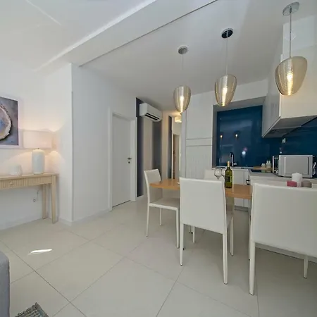 Apartment Oyster Paradise Blue