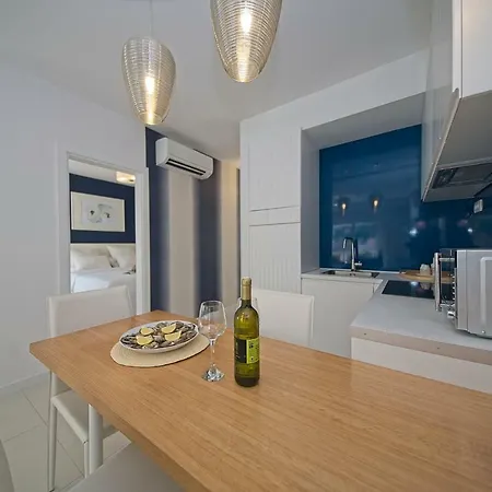 Apartment Oyster Paradise Blue