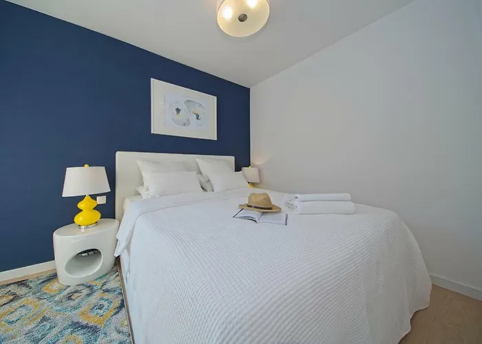 Oyster Paradise Blue 아파트 스톤