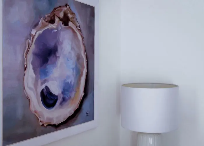 Oyster Paradise Blue 아파트