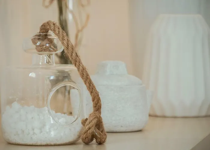 Oyster Paradise Blue 아파트